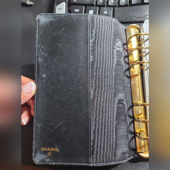 Chanel Matrasse MM Agenda - Picture 6 of 11